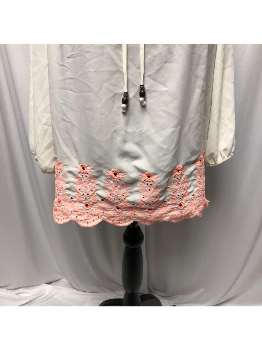 Jolt Peasant Top Womens Size Large White Coral Pink Embroidered Shirt - Picture 3 of 7